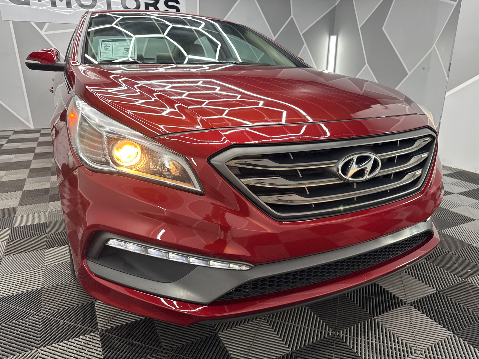 2016 Hyundai Sonata Sport Sedan 4D 14