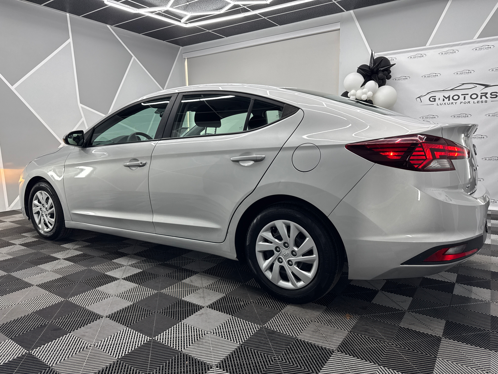 2019 Hyundai Elantra SE Sedan 4D 4