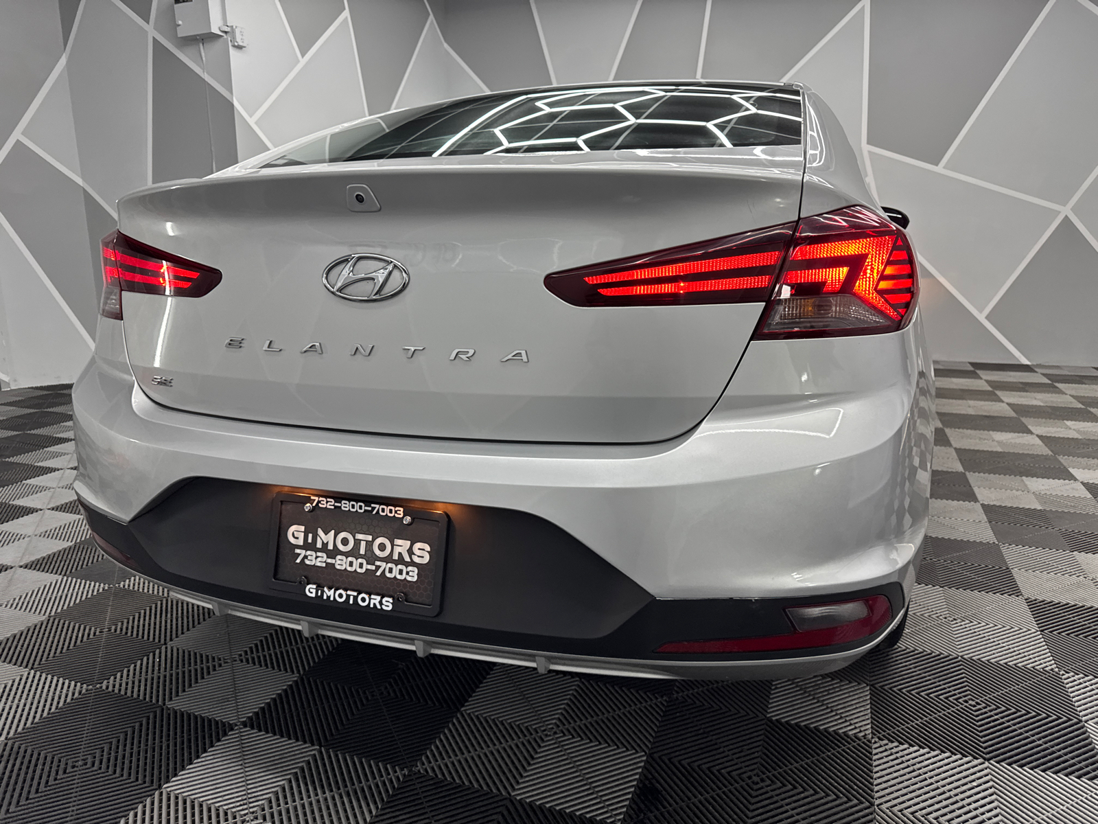 2019 Hyundai Elantra SE Sedan 4D 8