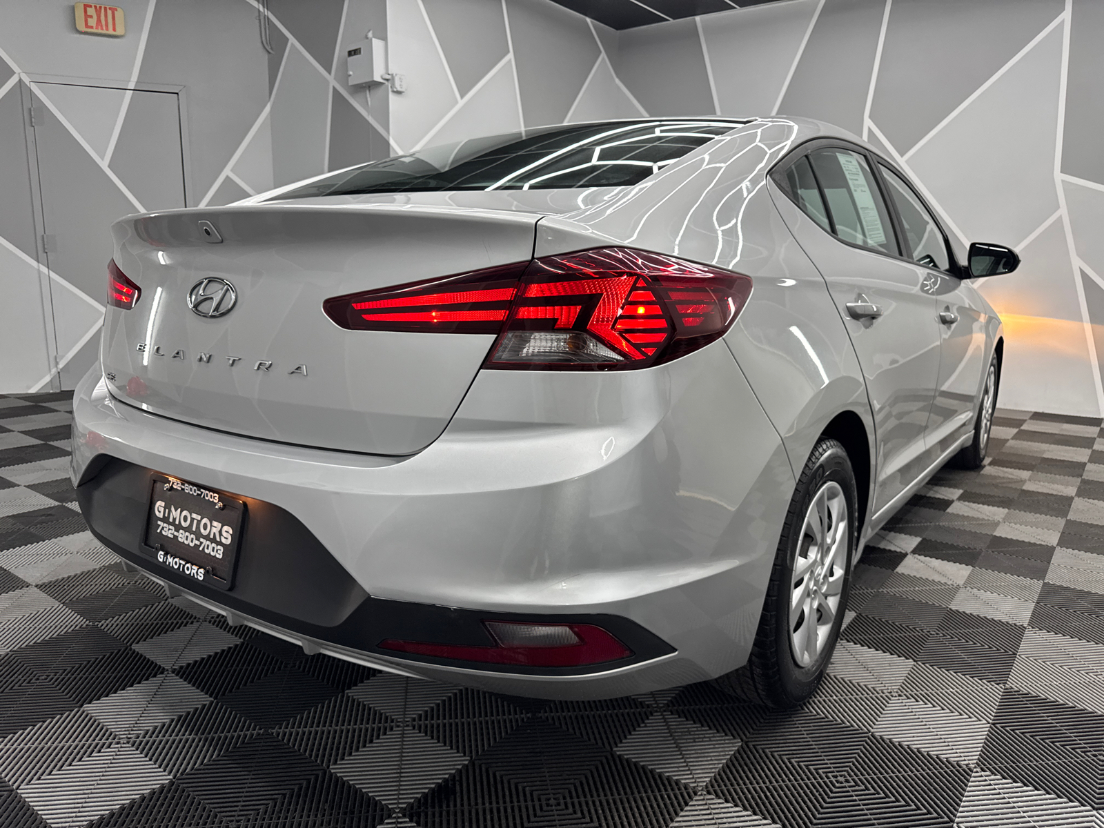 2019 Hyundai Elantra SE Sedan 4D 9