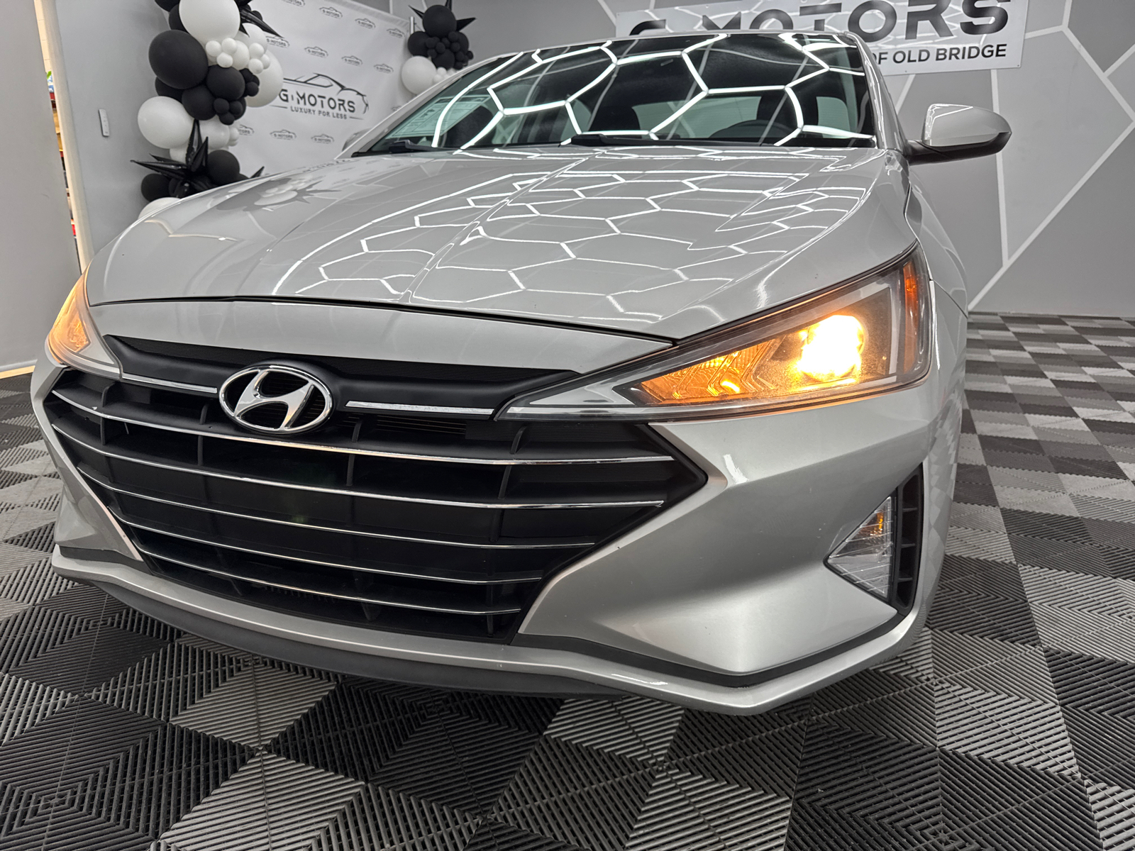 2019 Hyundai Elantra SE Sedan 4D 16