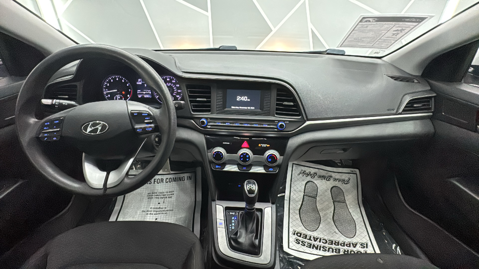 2019 Hyundai Elantra SE Sedan 4D 38