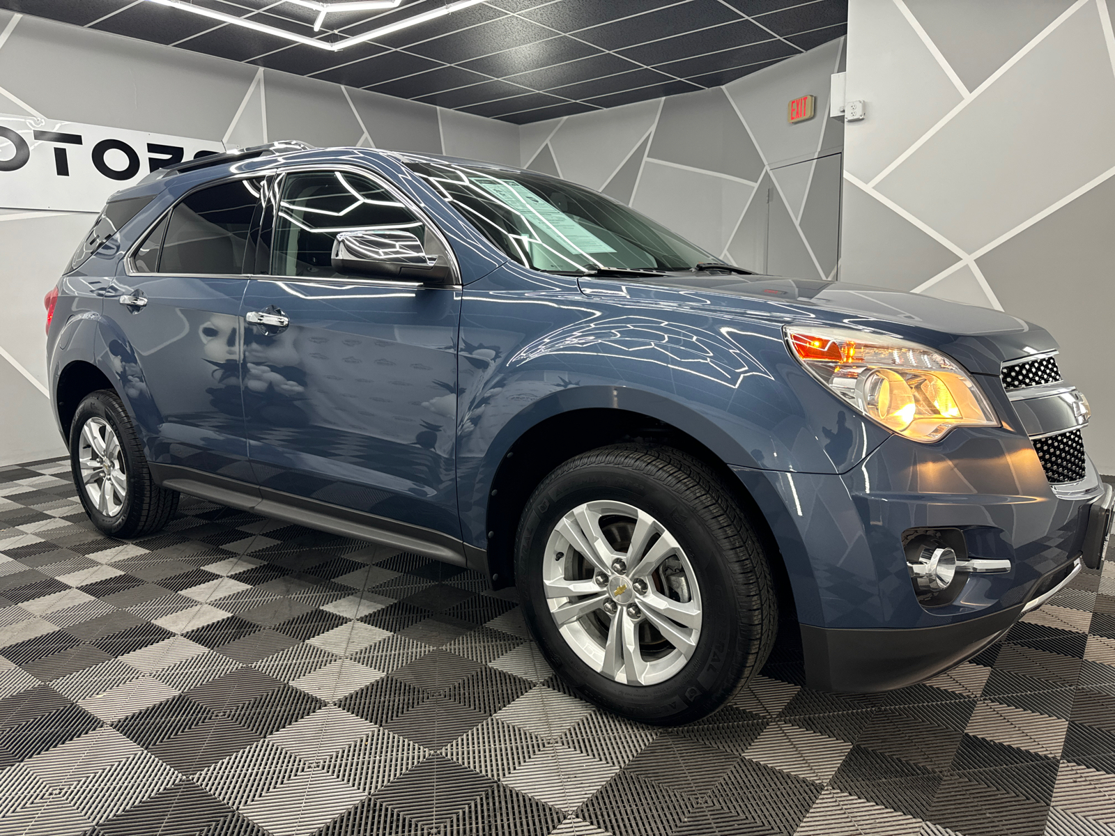 2011 Chevrolet Equinox LTZ Sport Utility 4D 12