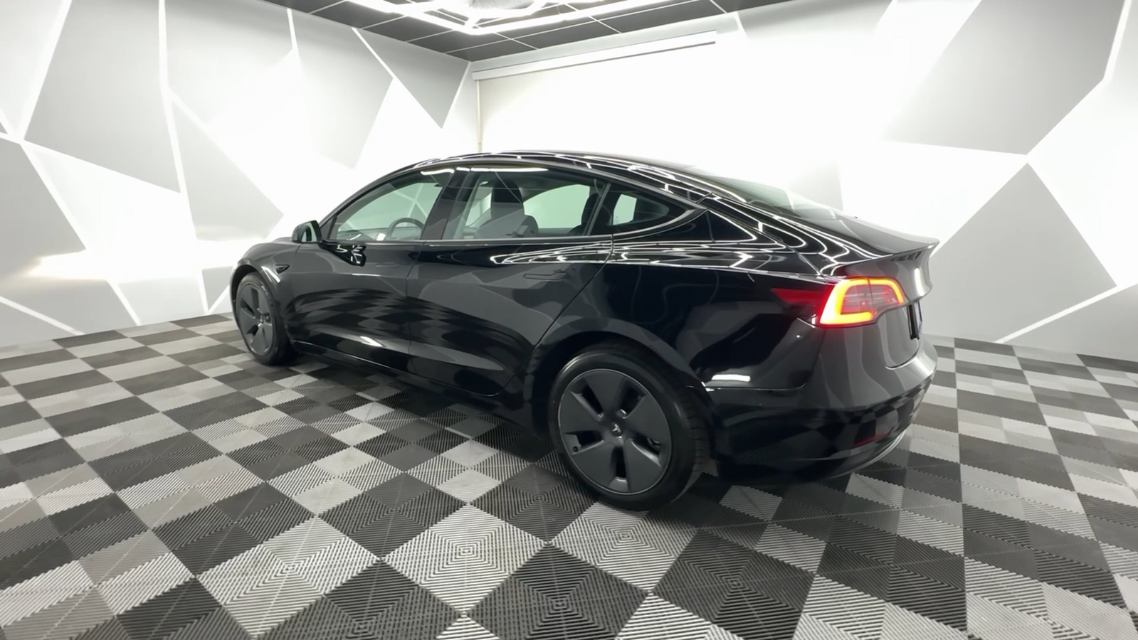 2023 Tesla Model 3 Standard Sedan 4D 9