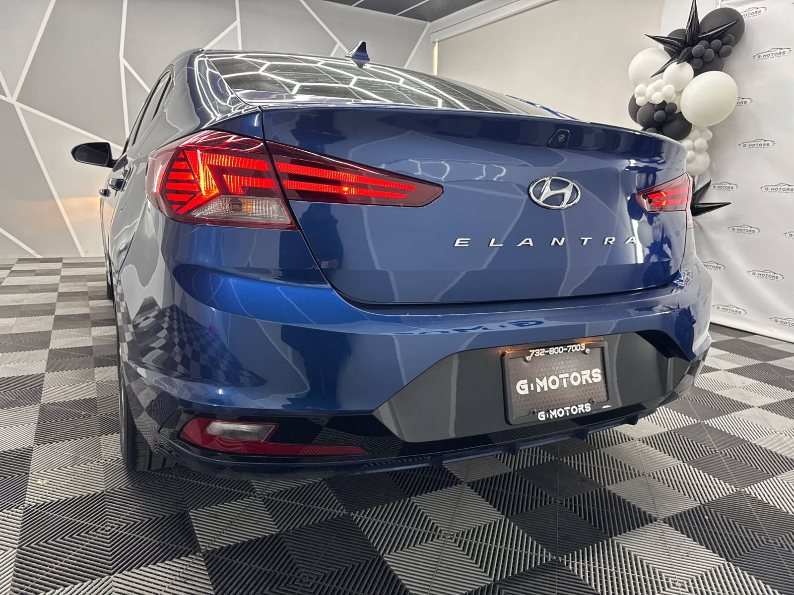 2019 Hyundai Elantra SEL Sedan 4D 6