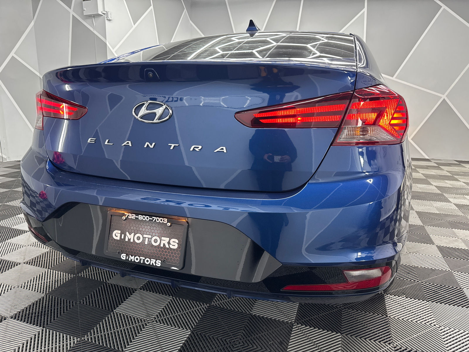 2019 Hyundai Elantra SEL Sedan 4D 8