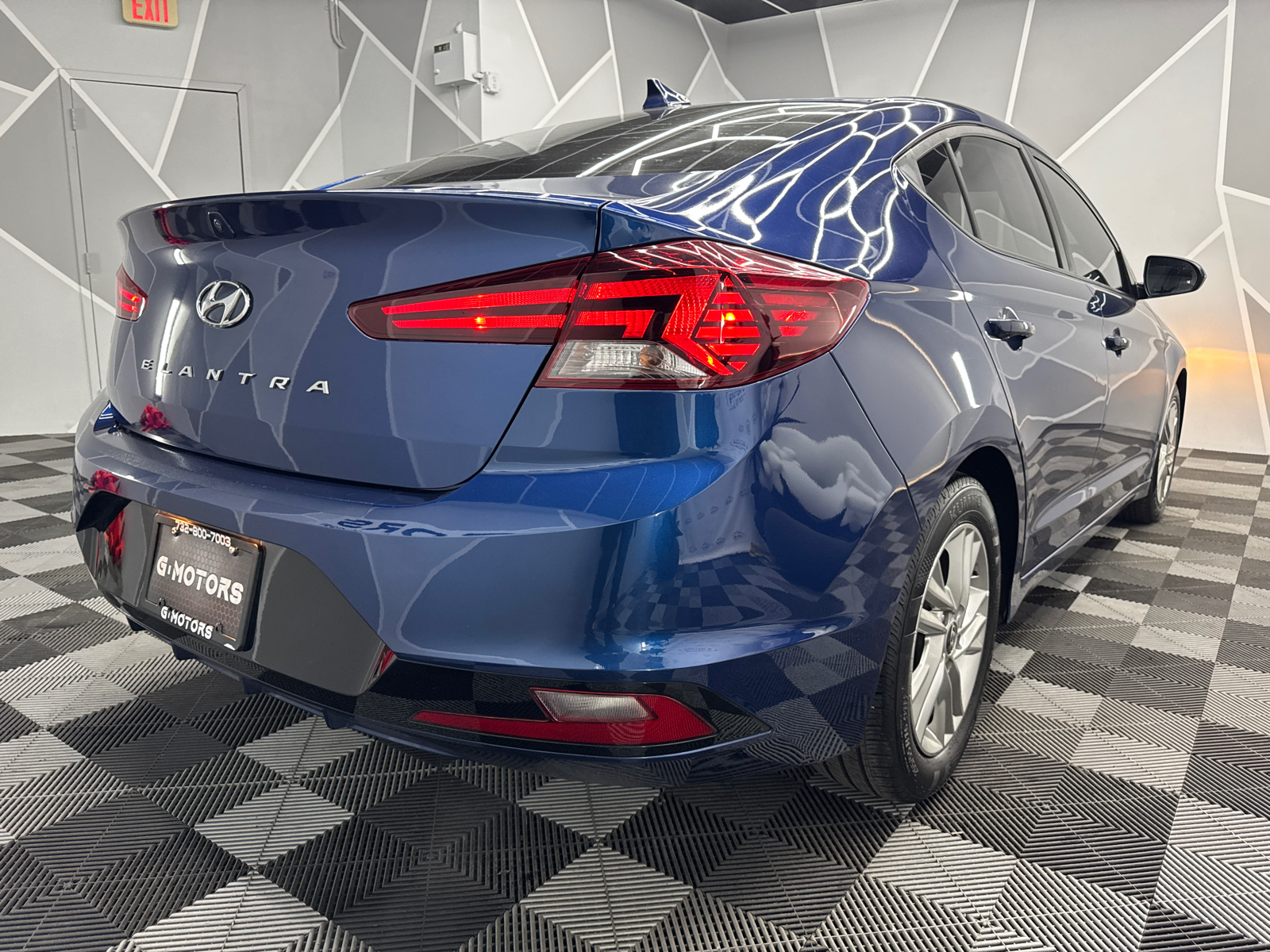 2019 Hyundai Elantra SEL Sedan 4D 9