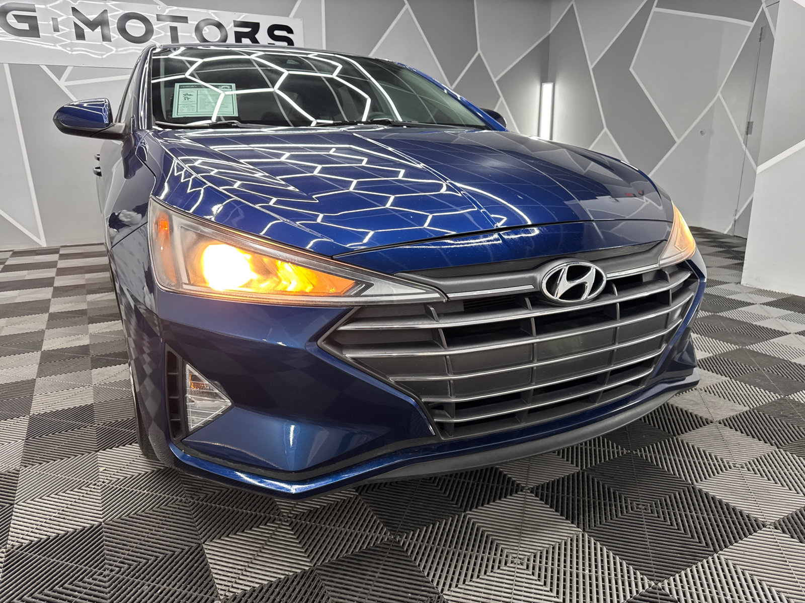 2019 Hyundai Elantra SEL Sedan 4D 14