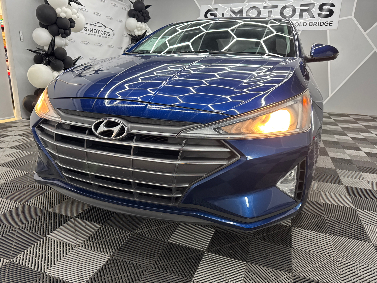 2019 Hyundai Elantra SEL Sedan 4D 16