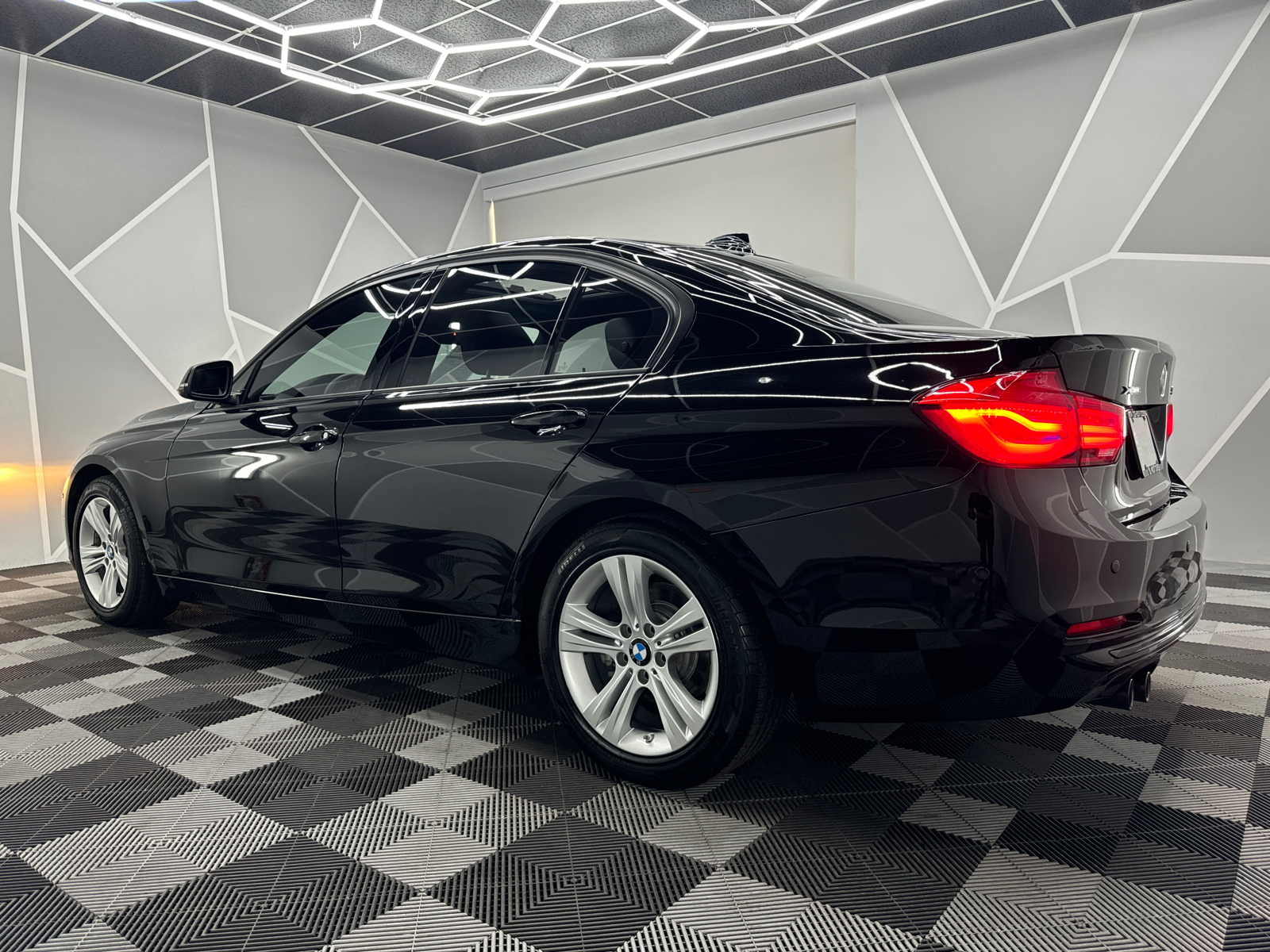 2016 BMW 3 Series  4