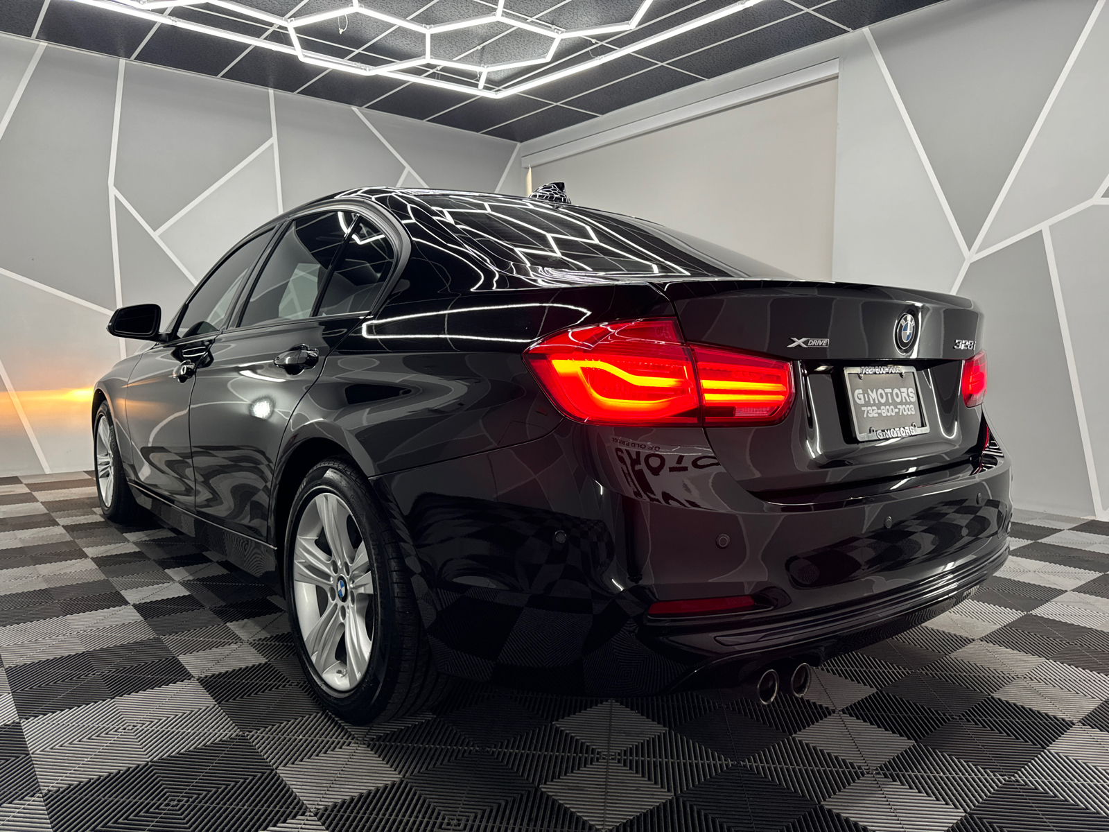 2016 BMW 3 Series  5