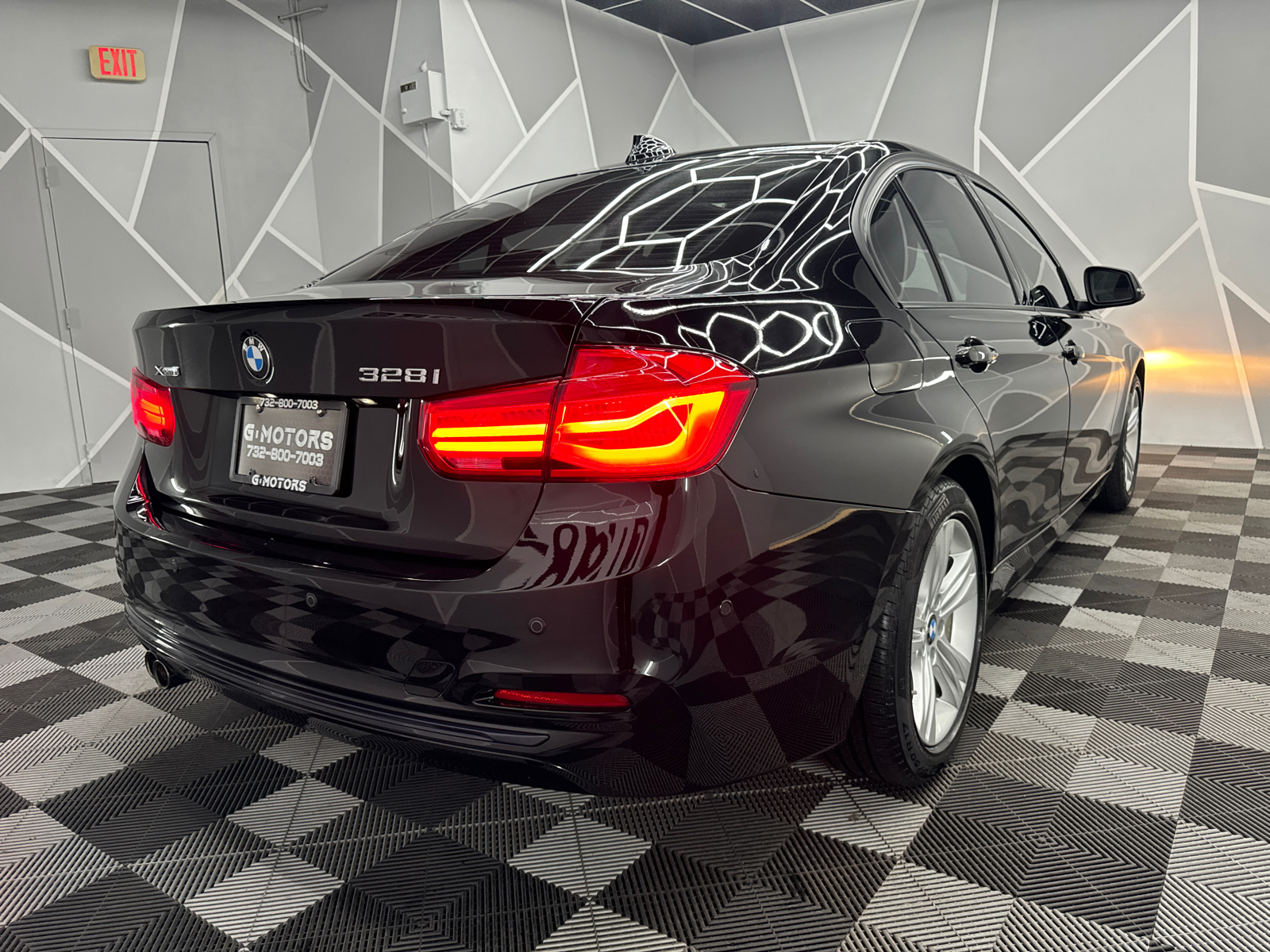 2016 BMW 3 Series  9