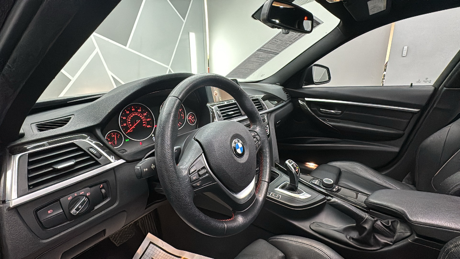 2016 BMW 3 Series  39