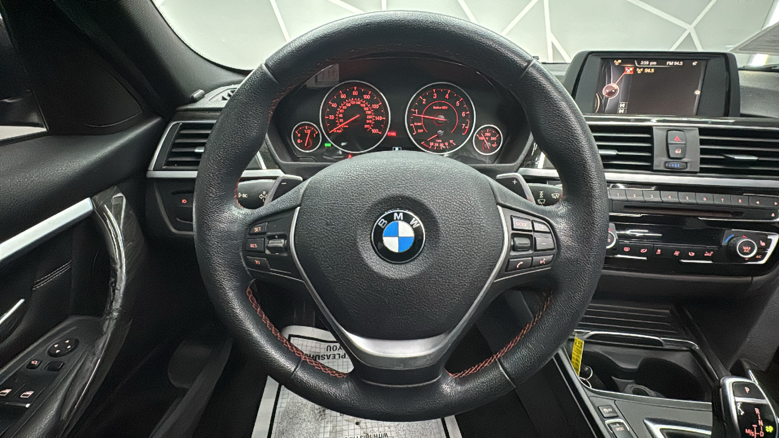 2016 BMW 3 Series  42