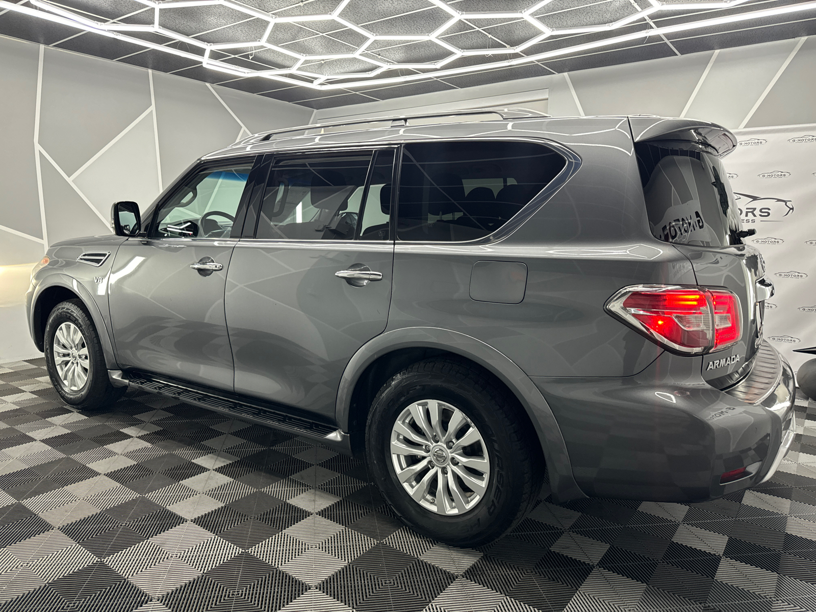 2017 Nissan Armada  4