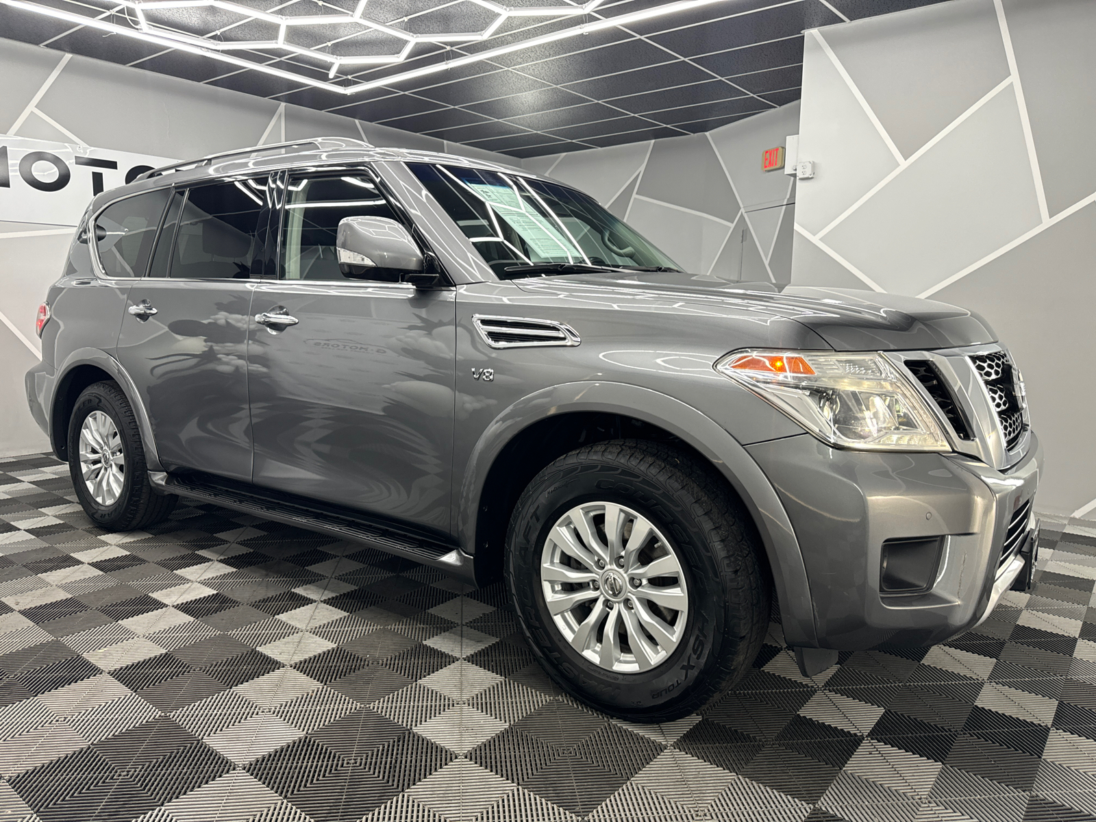 2017 Nissan Armada  12