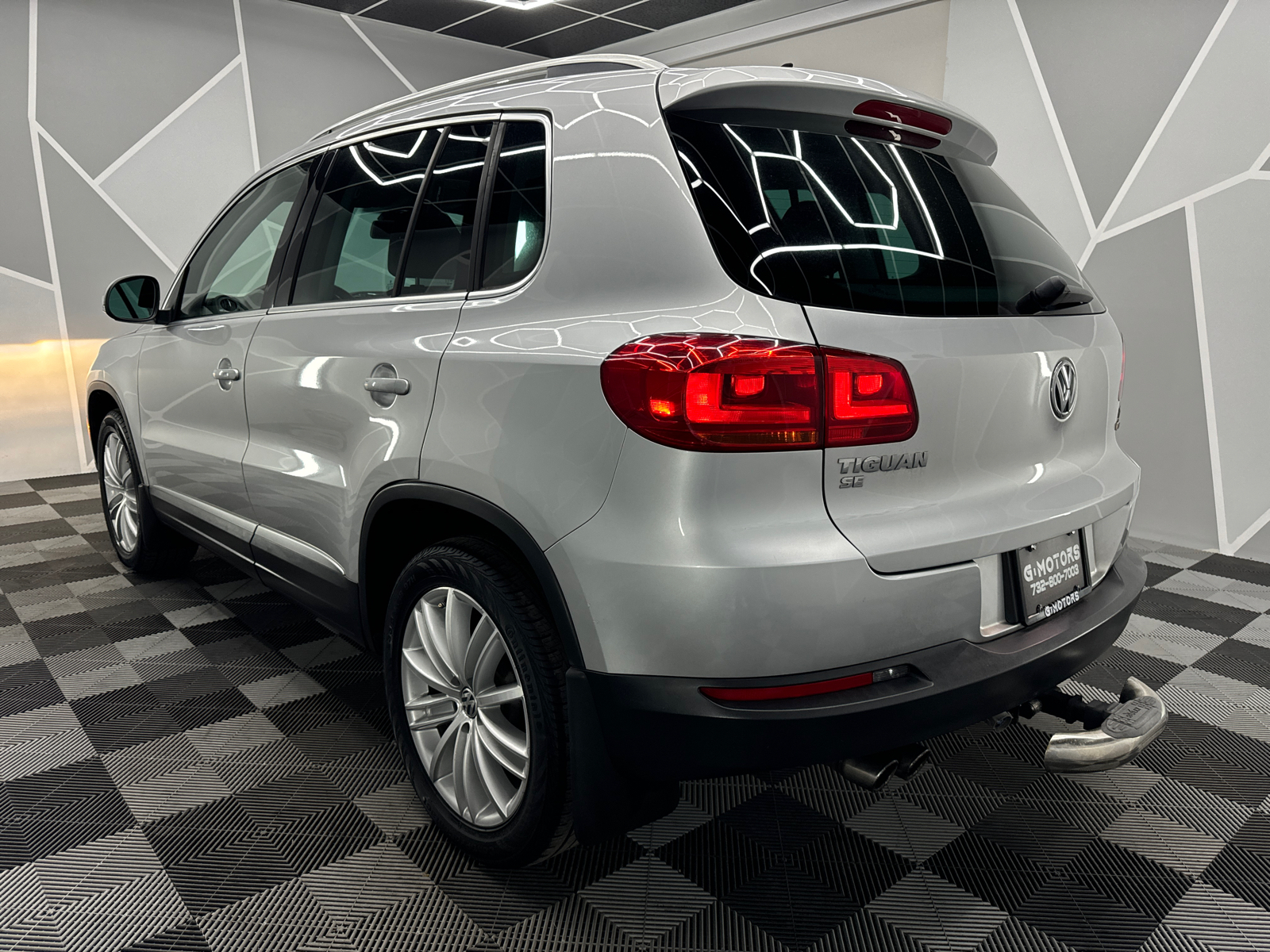 2016 Volkswagen Tiguan 2.0T SEL 4Motion Sport Utility 4D 5