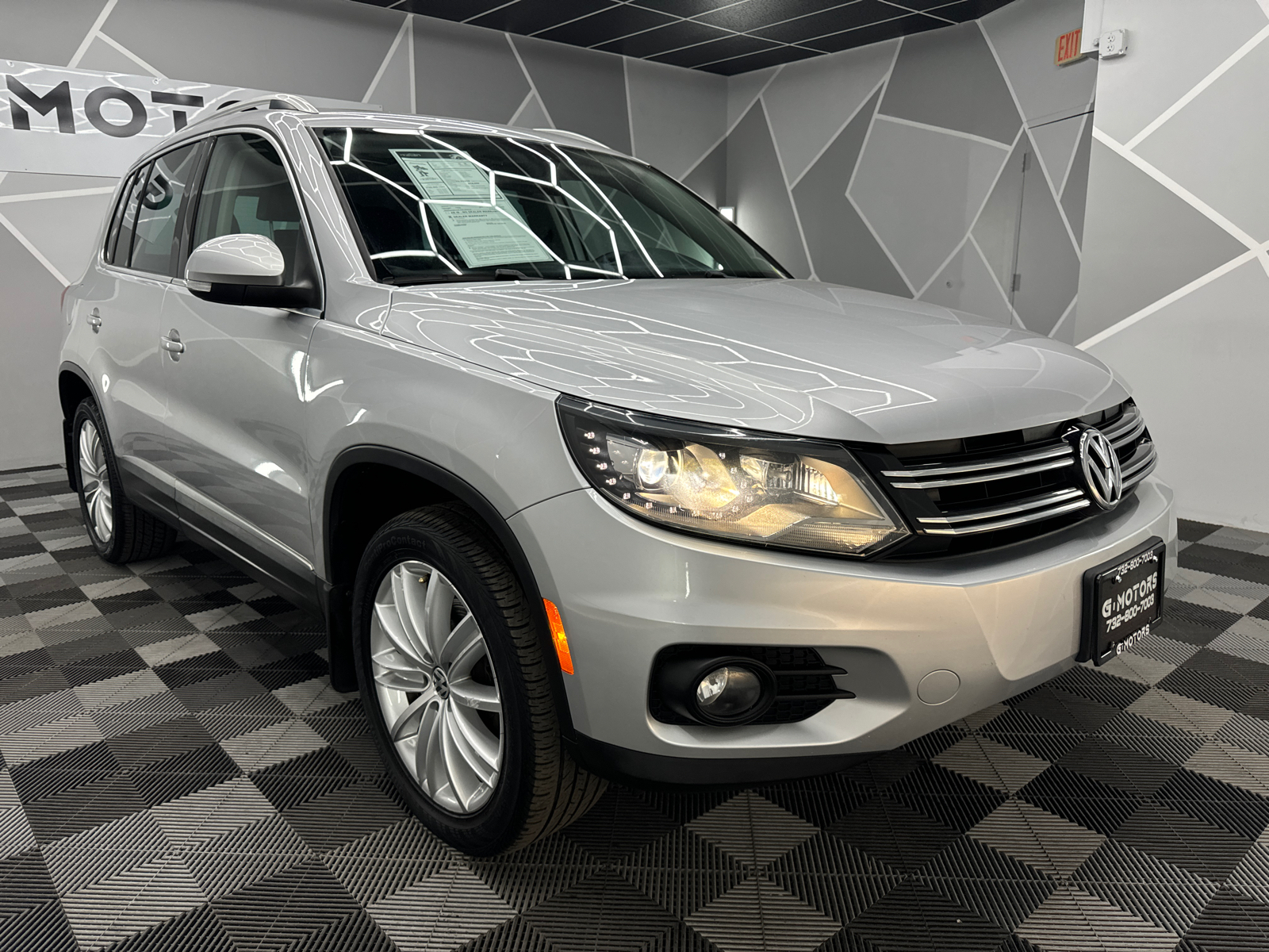 2016 Volkswagen Tiguan 2.0T SEL 4Motion Sport Utility 4D 13