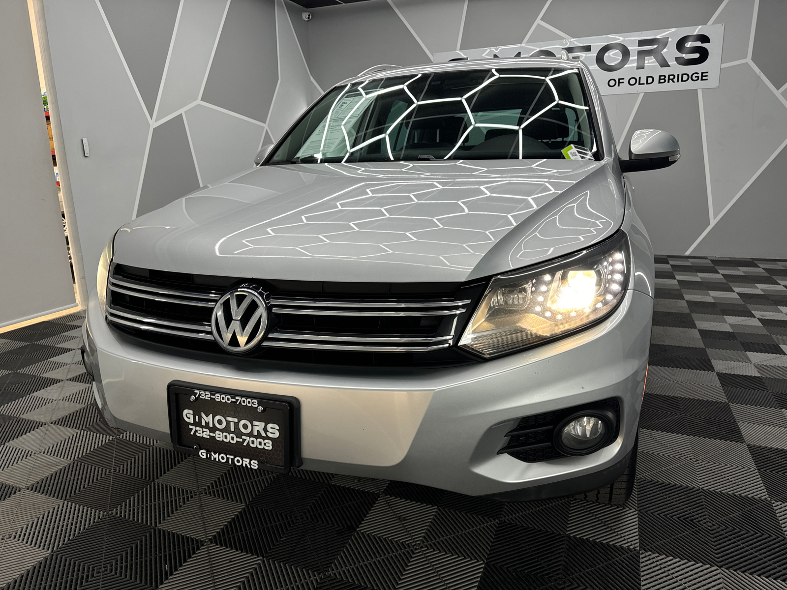 2016 Volkswagen Tiguan 2.0T SEL 4Motion Sport Utility 4D 16