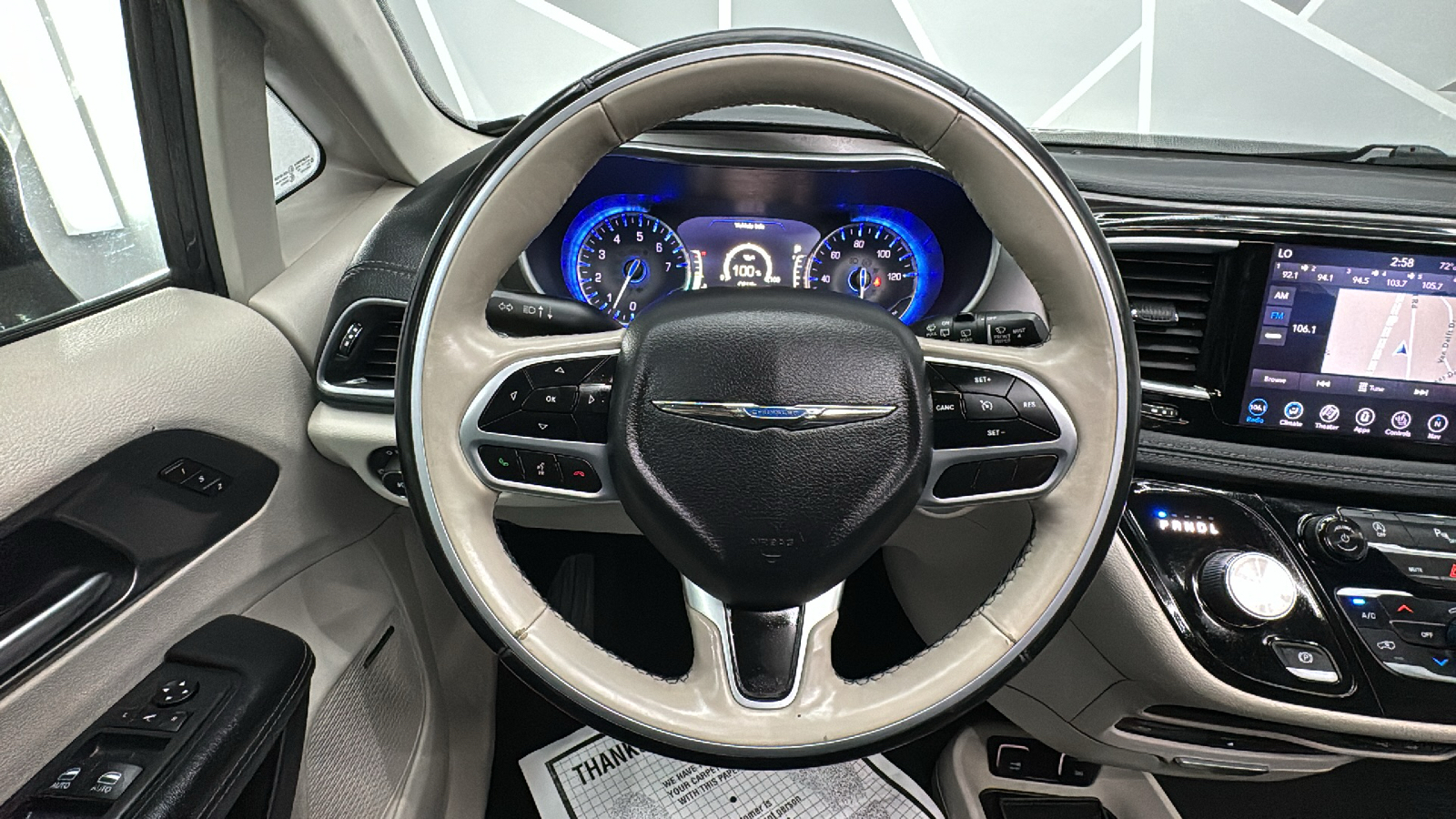 2019 Chrysler Pacifica Limited Minivan 4D 46