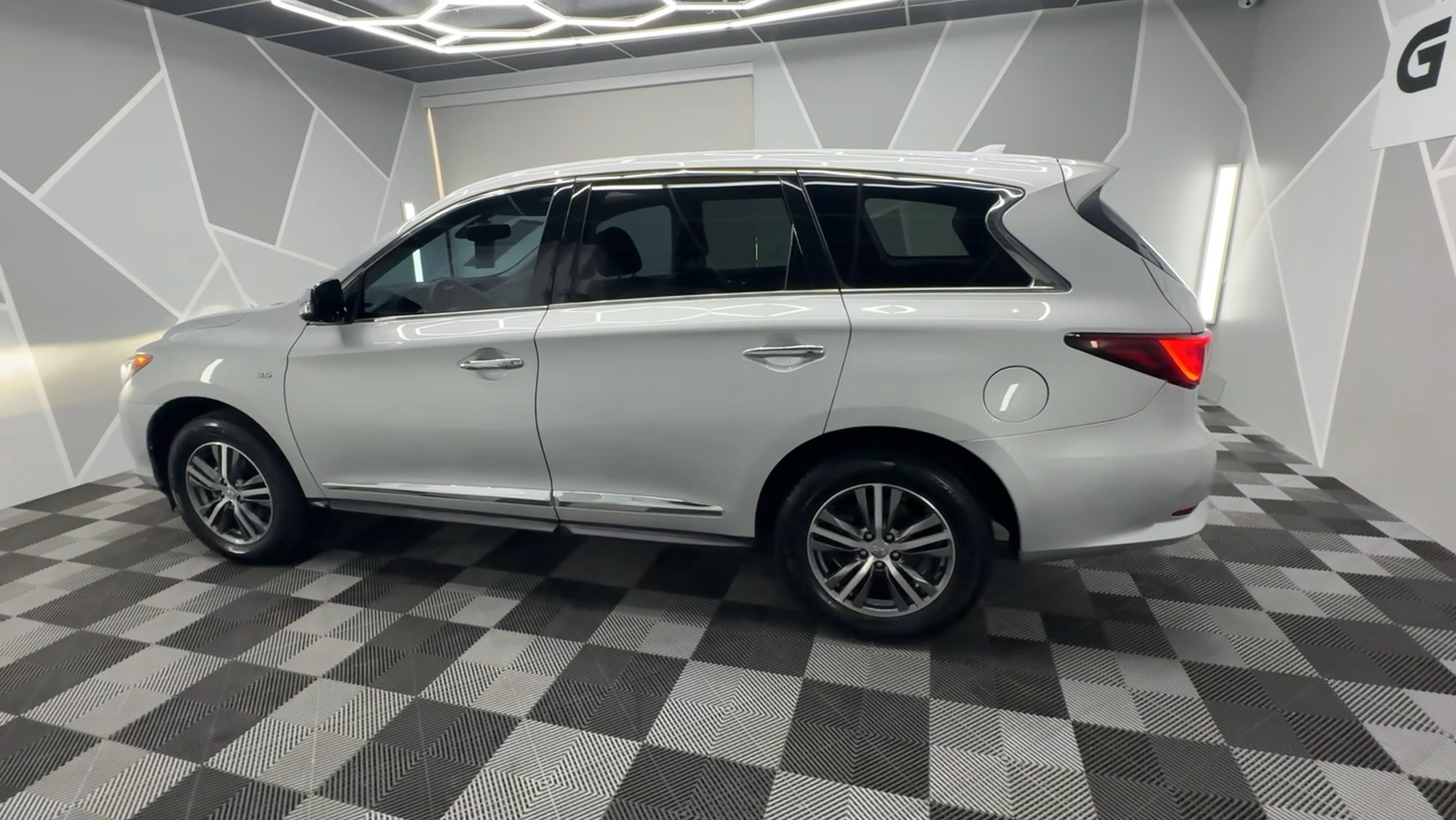 2020 INFINITI QX60 PURE Sport Utility 4D 4