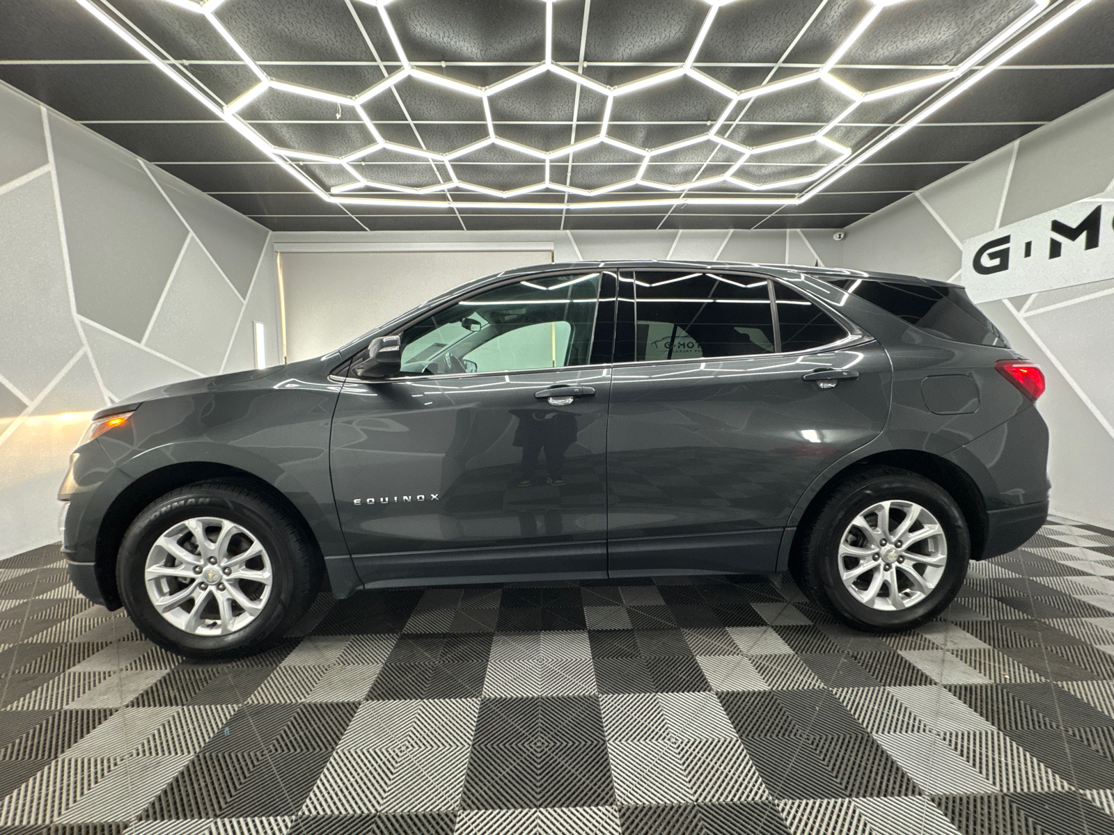 2019 Chevrolet Equinox LT Sport Utility 4D 3