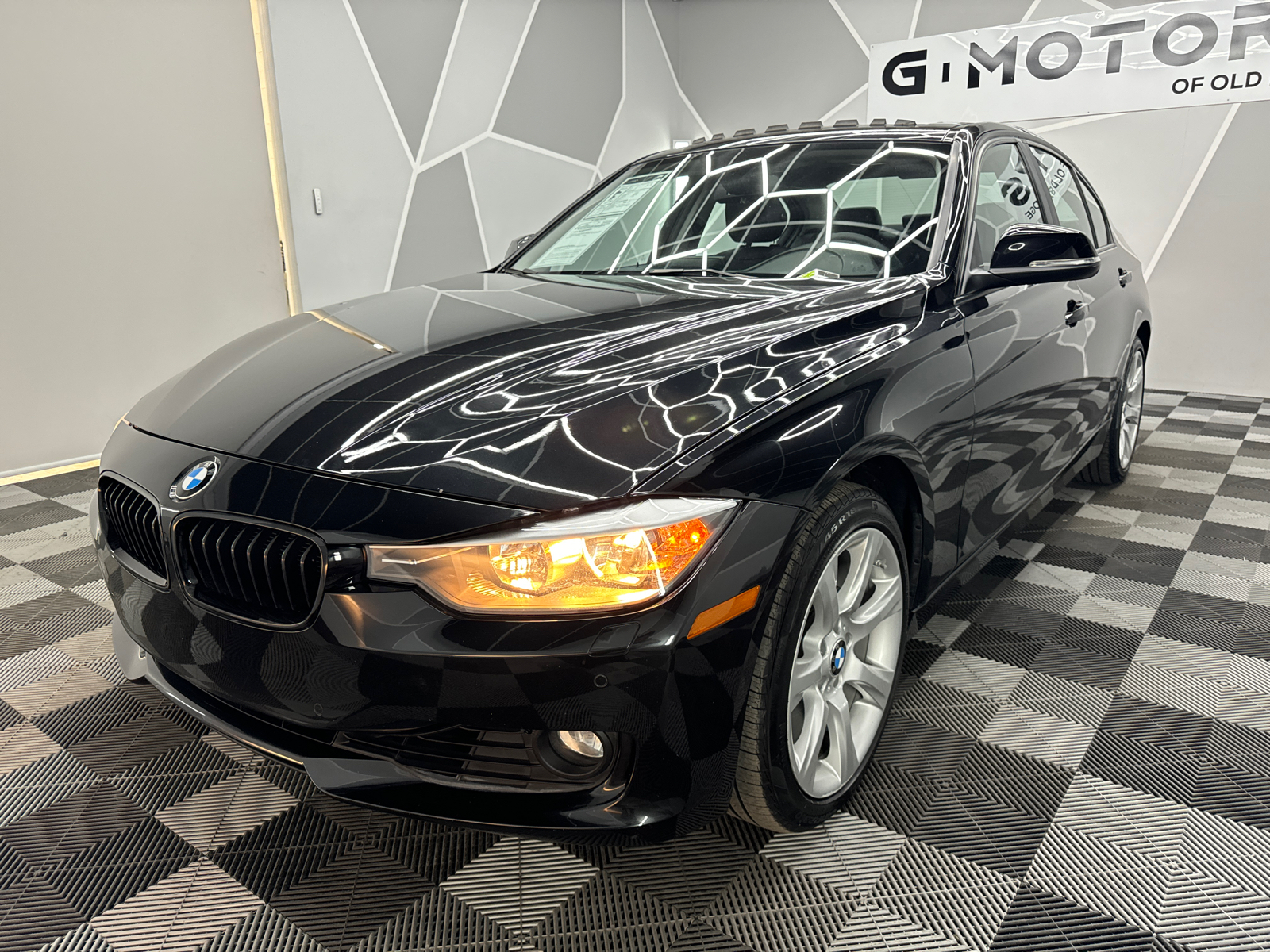 2015 BMW 3 Series 328i xDrive Sedan 4D 13