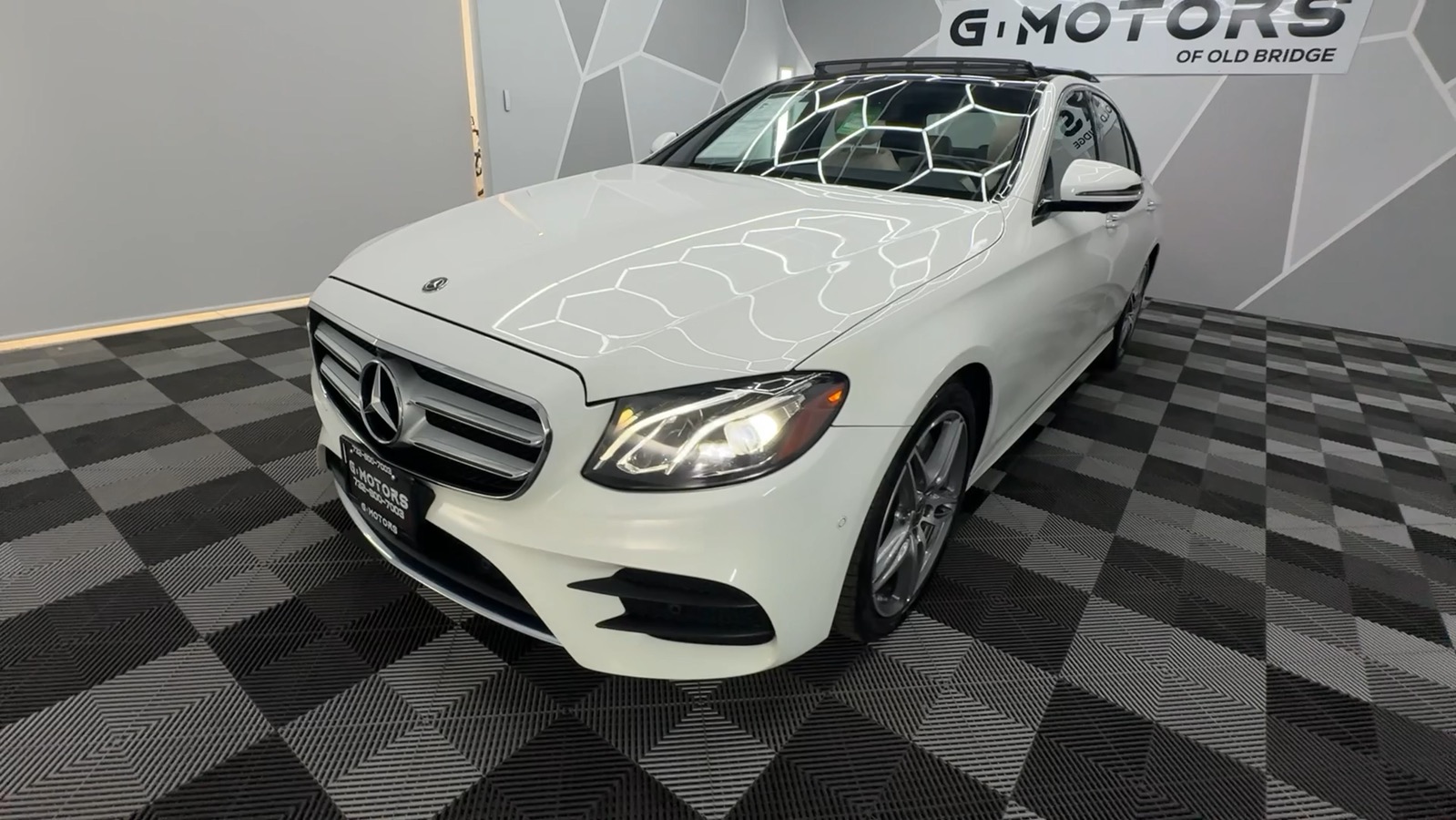 2019 Mercedes-Benz E-Class E 300 4MATIC Sedan 4D 11