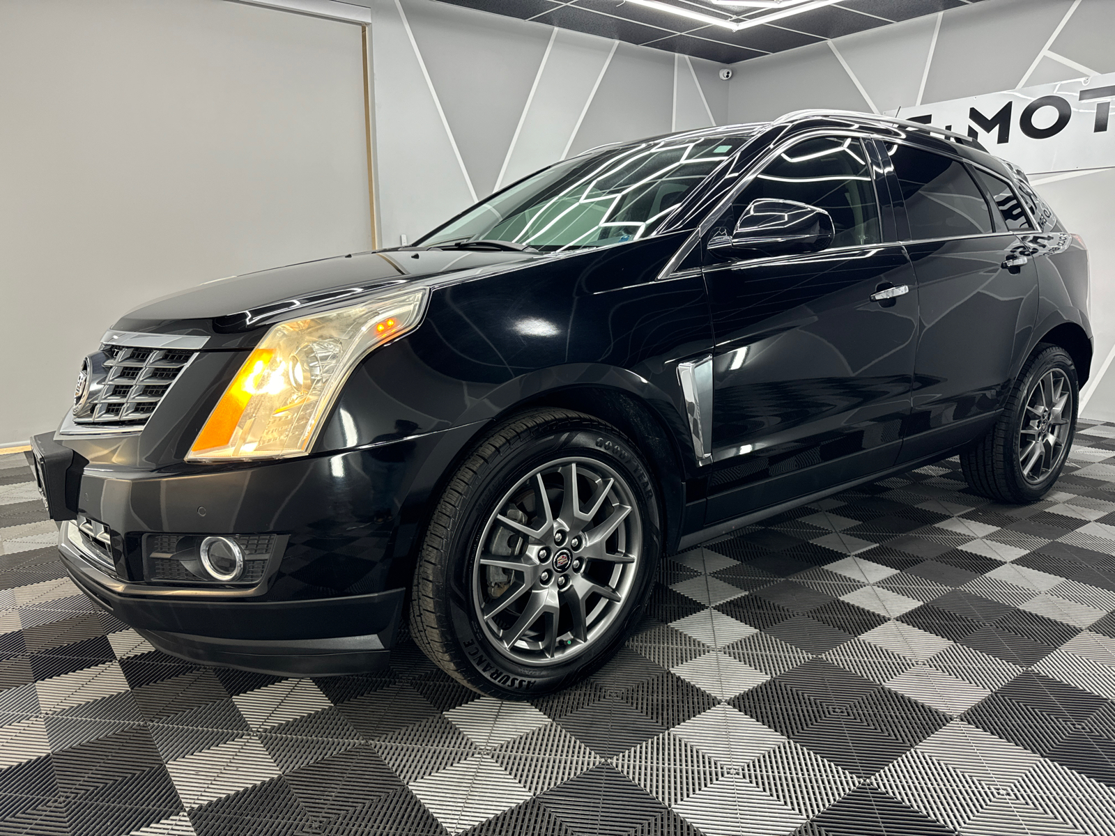 2016 Cadillac SRX Performance Collection Sport Utility 4D 2