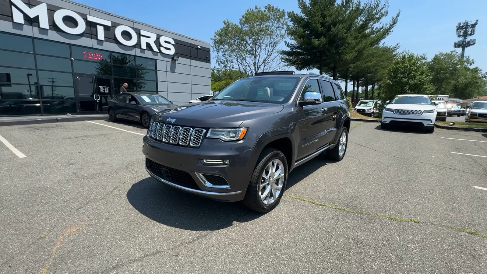 2019 Jeep Grand Cherokee Summit Sport Utility 4D 1