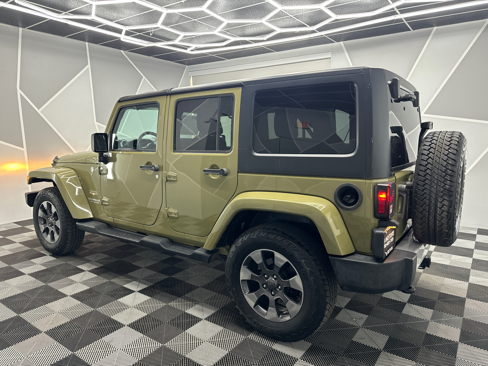 2013 Jeep Wrangler Unlimited Sahara Sport Utility 4D 4