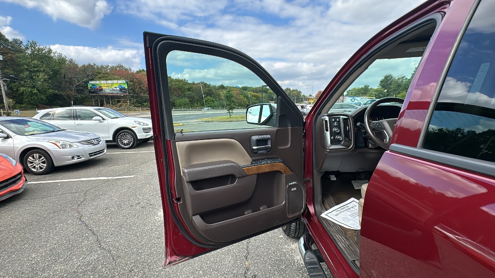 2014 Chevrolet Silverado 1500 Crew Cab LTZ Pickup 4D 5 3/4 ft 31