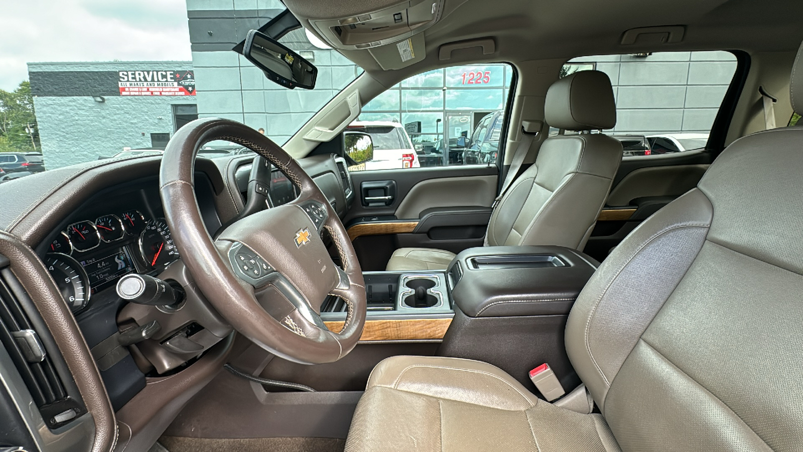 2014 Chevrolet Silverado 1500 Crew Cab LTZ Pickup 4D 5 3/4 ft 37