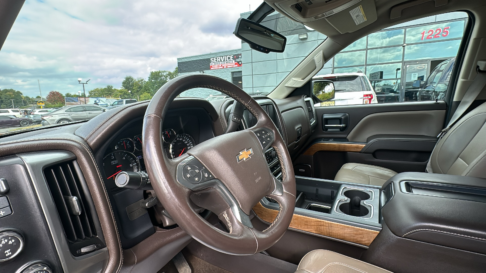 2014 Chevrolet Silverado 1500 Crew Cab LTZ Pickup 4D 5 3/4 ft 39