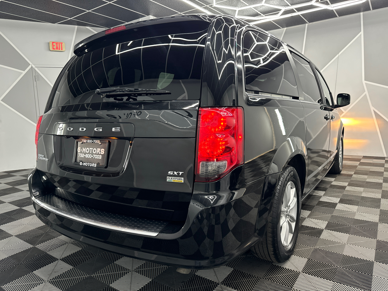 2019 Dodge Grand Caravan Passenger SXT Minivan 4D 9