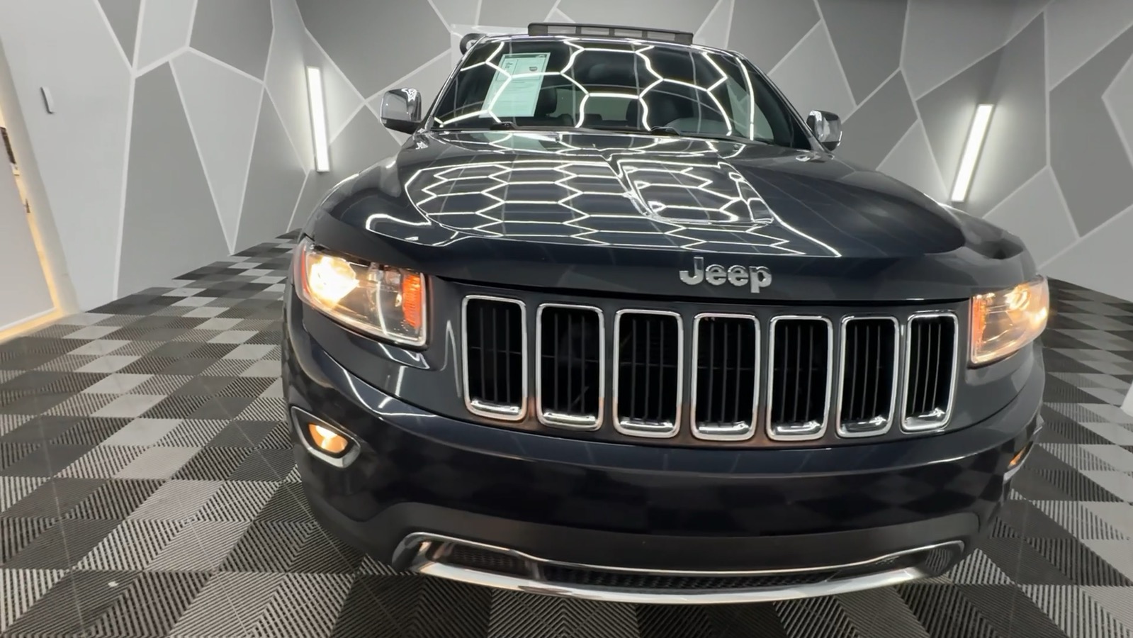 2014 Jeep Grand Cherokee Limited Sport Utility 4D 15