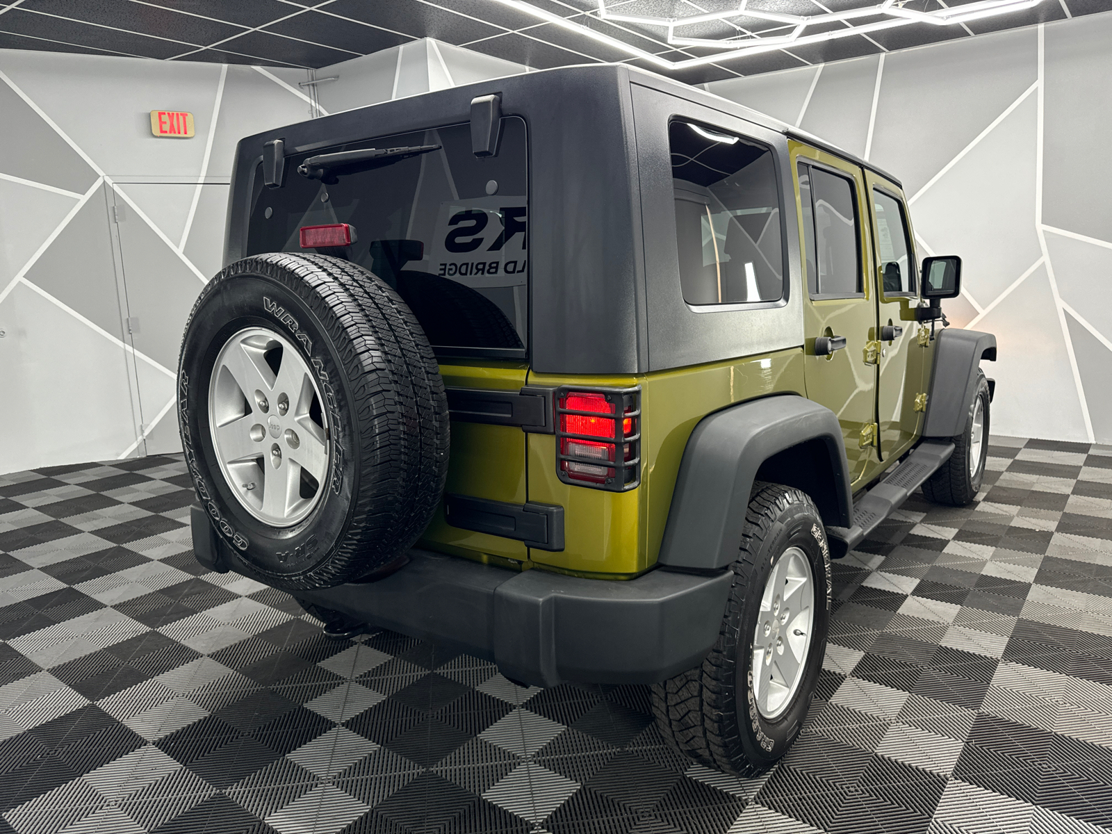 2008 Jeep Wrangler Unlimited X Sport Utility 4D 9