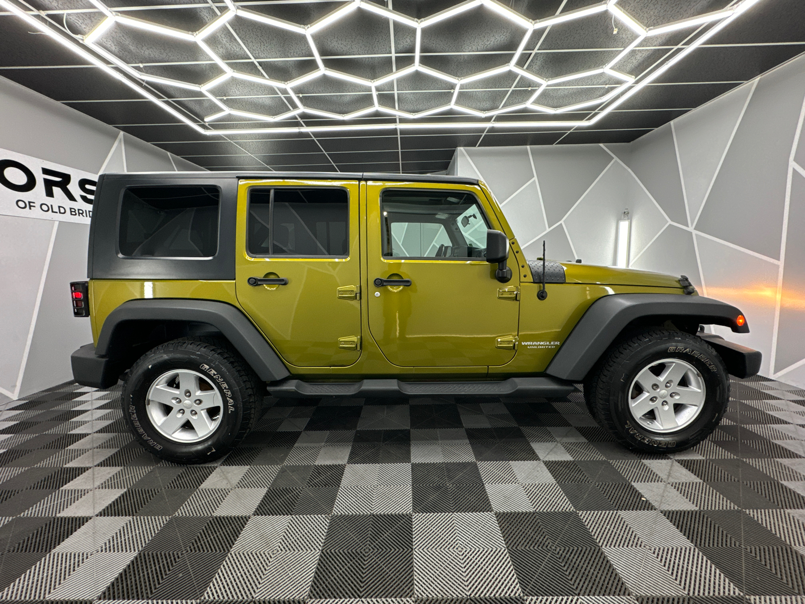 2008 Jeep Wrangler Unlimited X Sport Utility 4D 11