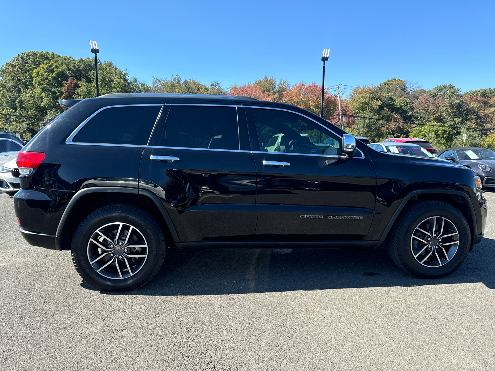 2019 Jeep Grand Cherokee Limited X Sport Utility 4D 11