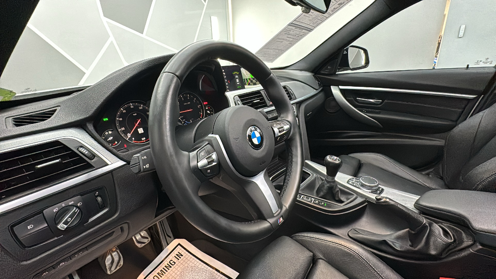 2018 BMW 3 Series  39