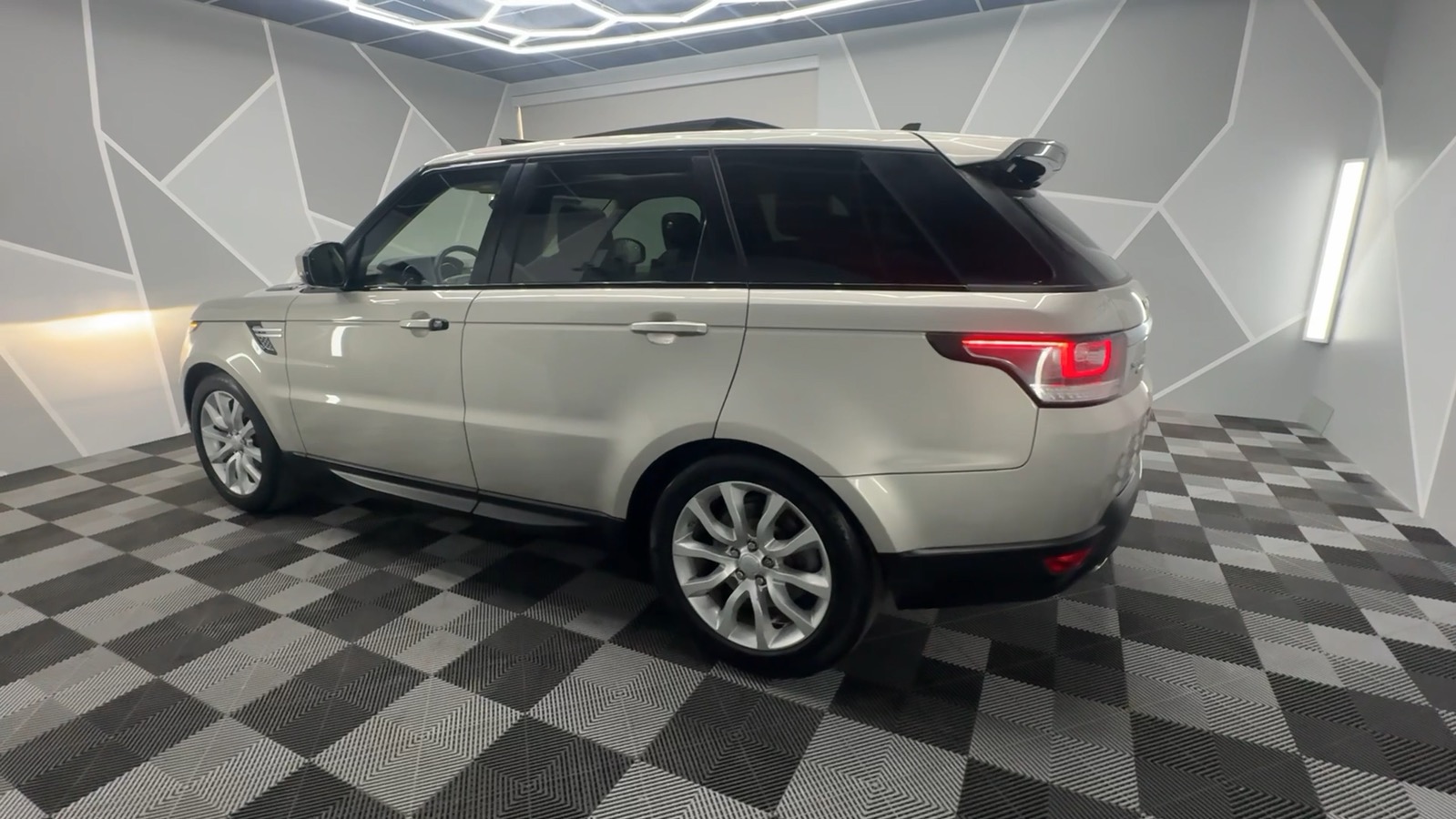 2016 Land Rover Range Rover Sport HSE Sport Utility 4D 5