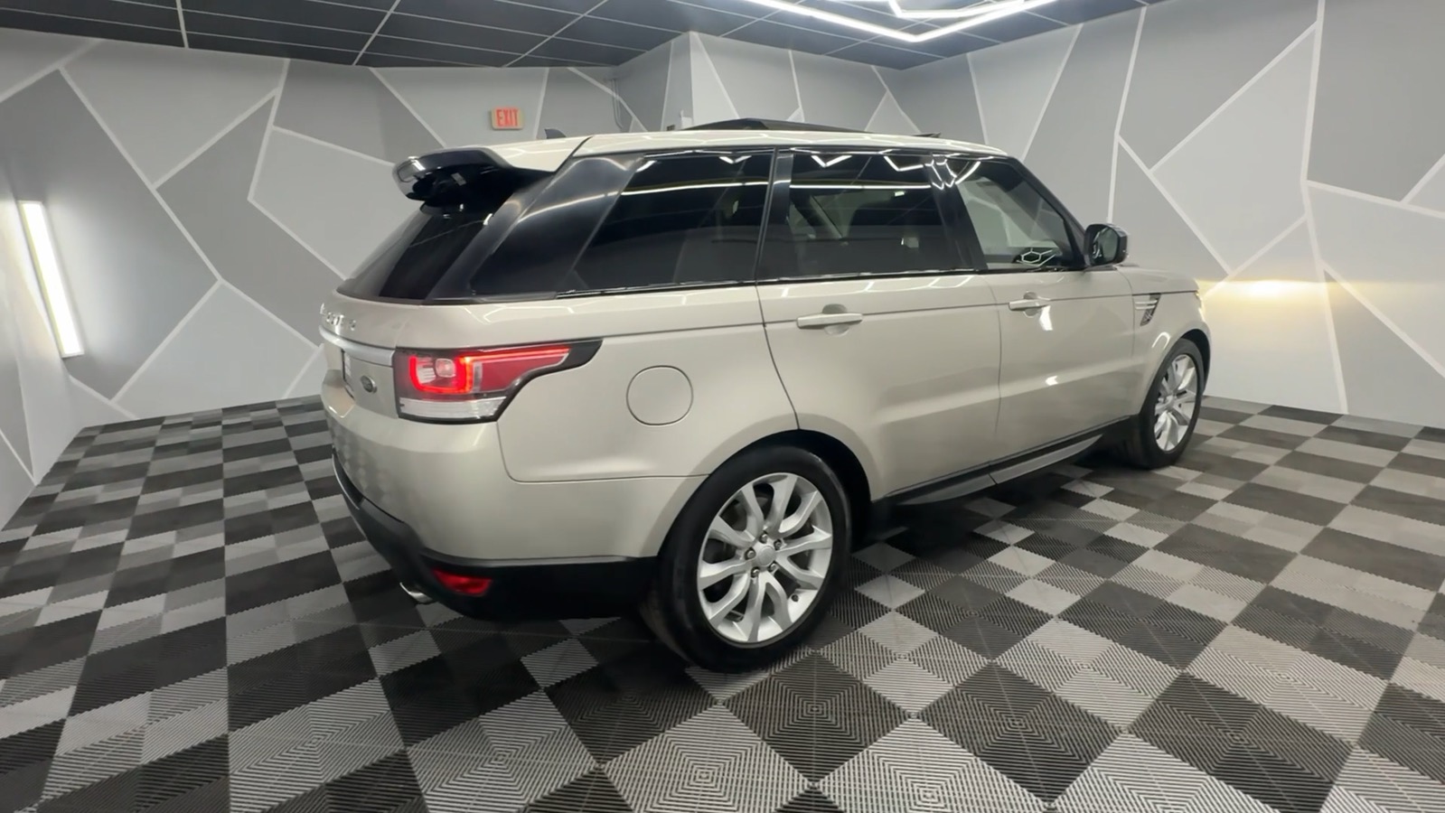 2016 Land Rover Range Rover Sport HSE Sport Utility 4D 9