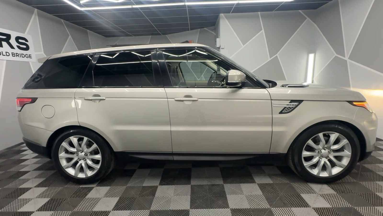 2016 Land Rover Range Rover Sport HSE Sport Utility 4D 11