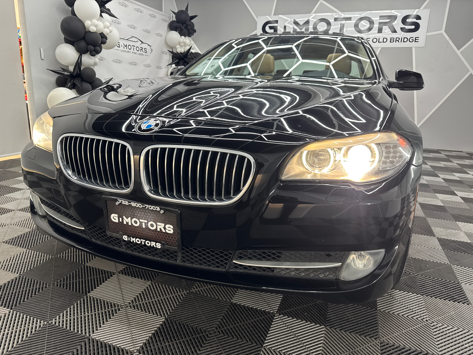 2012 BMW 5 Series 528i xDrive Sedan 4D 16