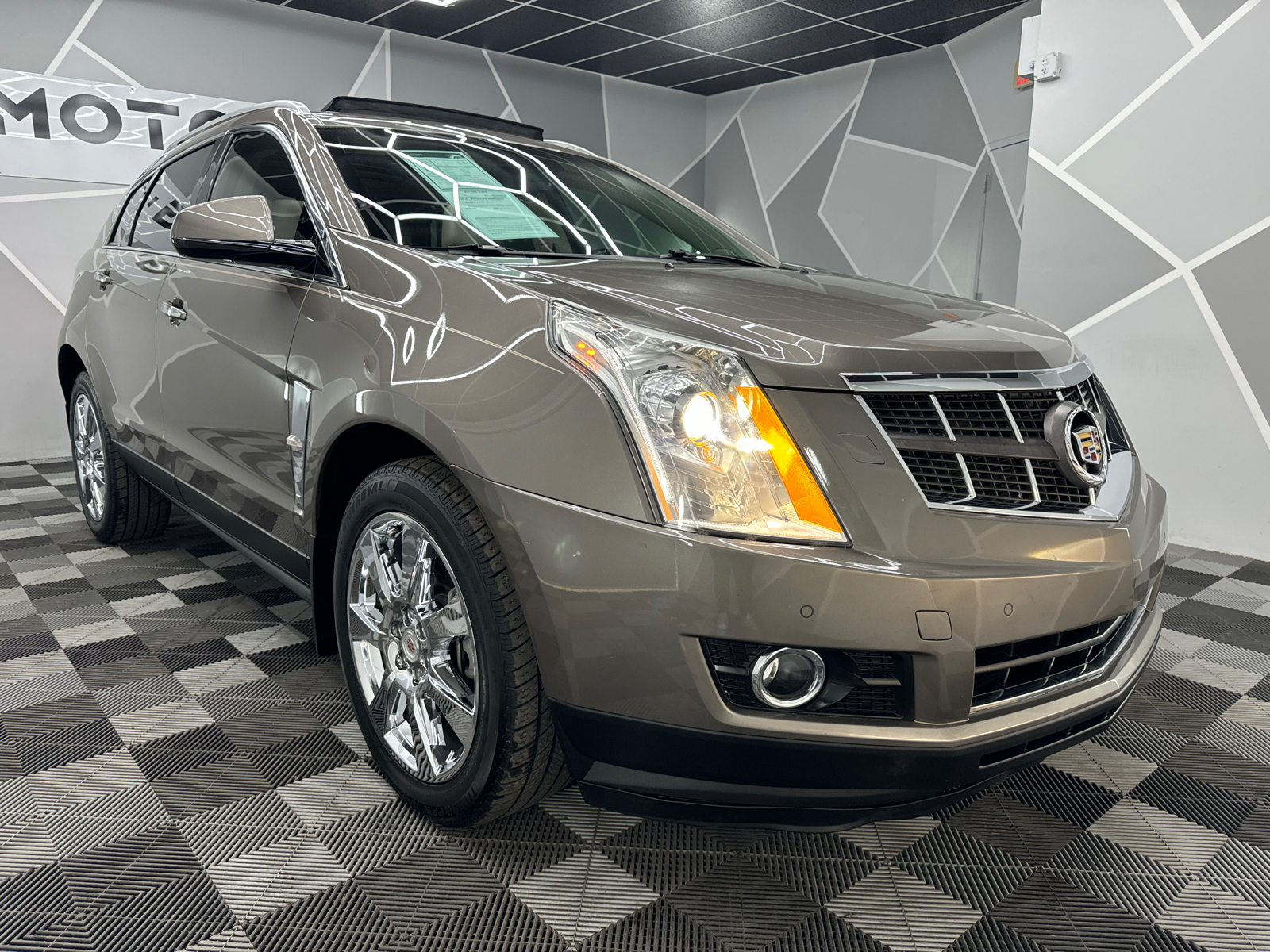 2012 Cadillac SRX Sport Utility 4D 13