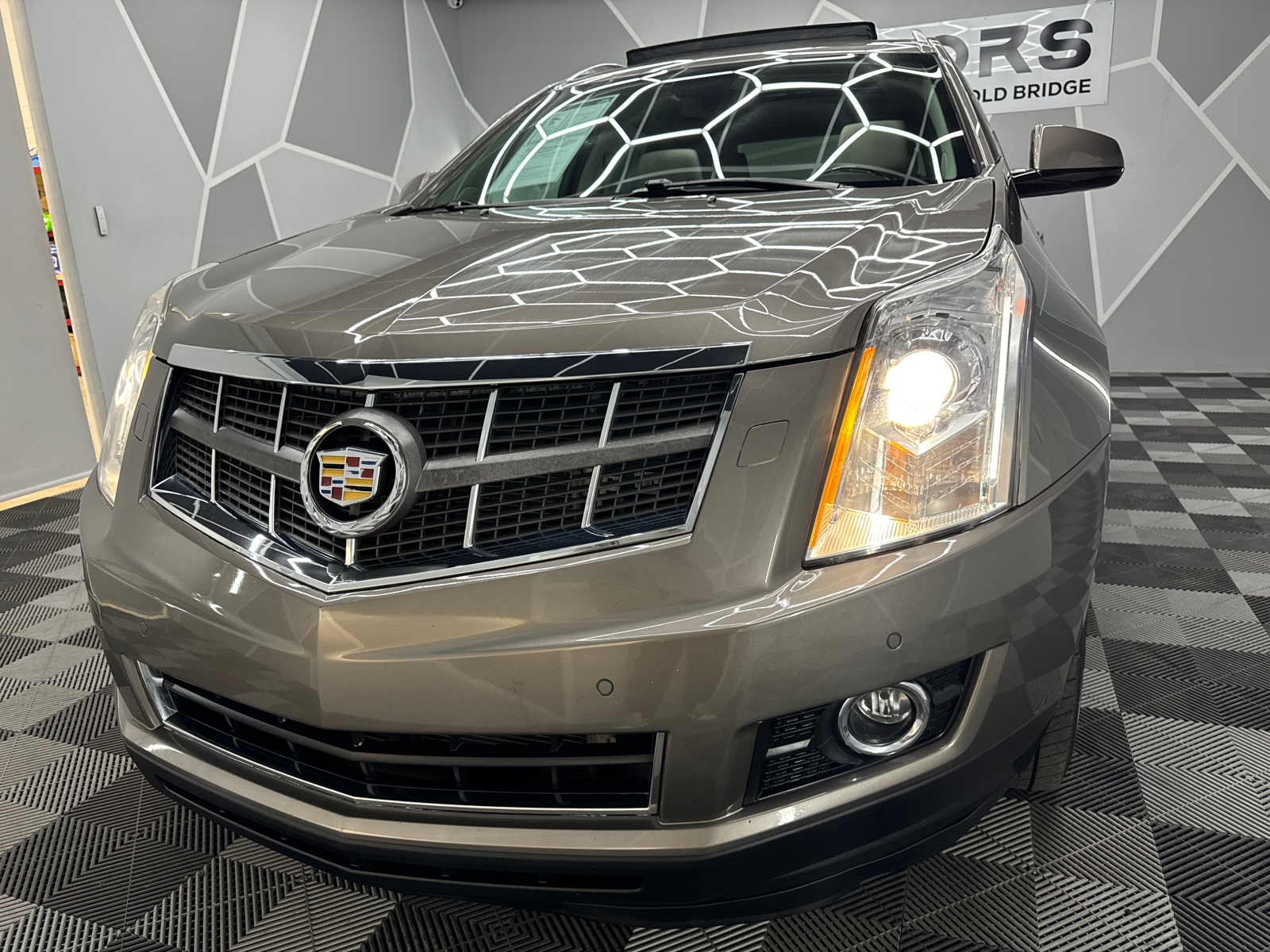 2012 Cadillac SRX Sport Utility 4D 16