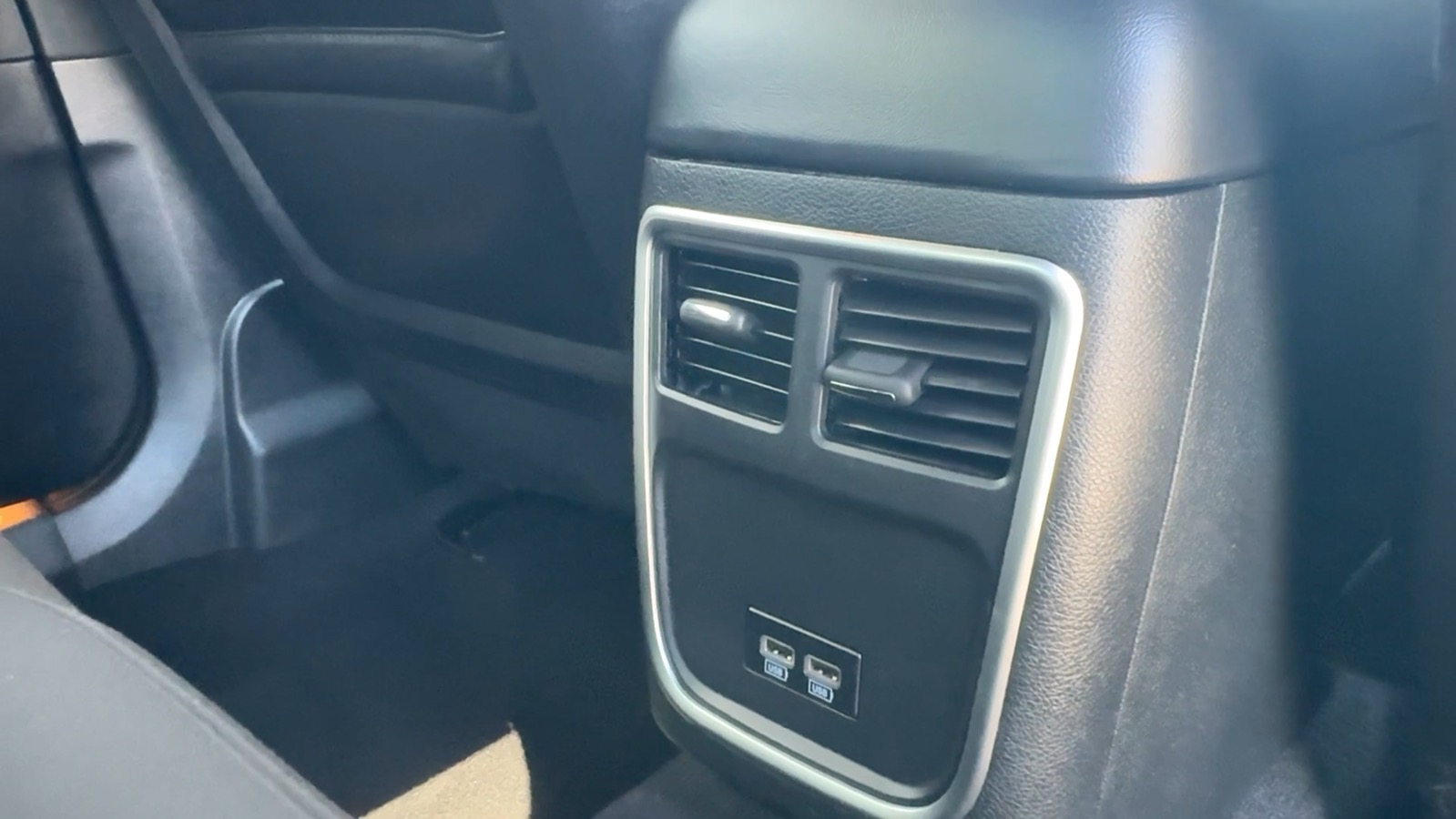2019 Dodge Charger GT Sedan 4D 31