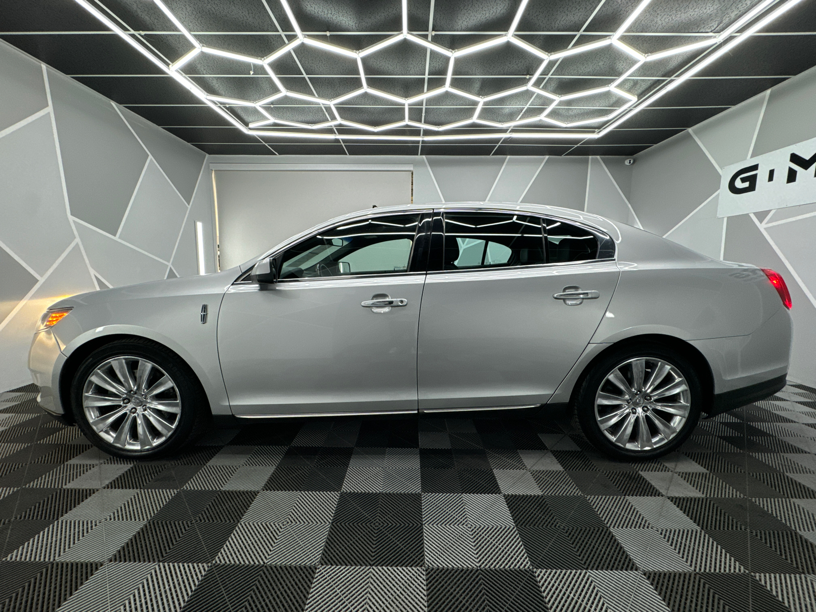 2014 Lincoln MKS EcoBoost Sedan 4D 3