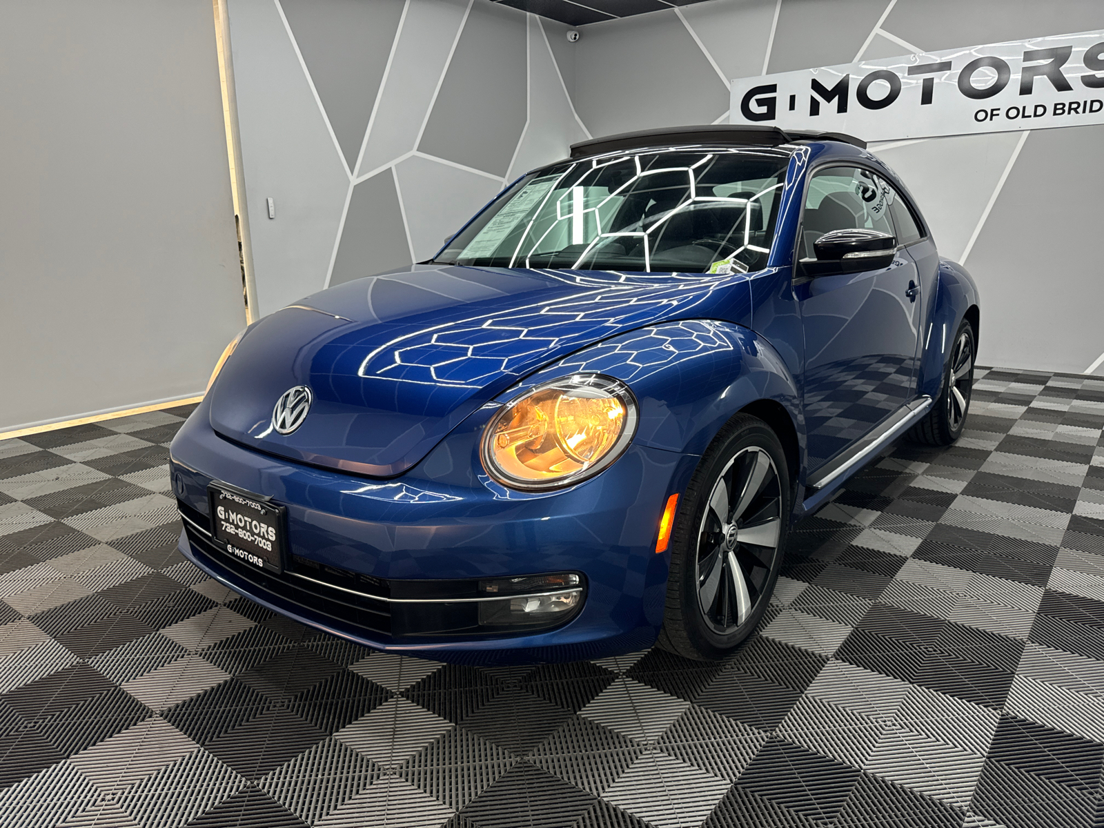 2013 Volkswagen Beetle Turbo Hatchback 2D 1