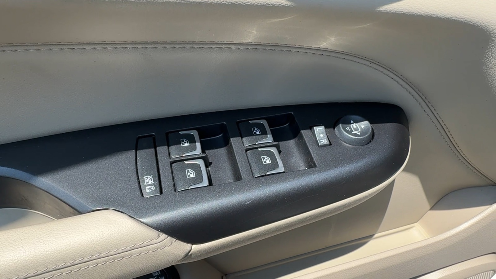 2014 Cadillac SRX Premium Collection Sport Utility 4D 36